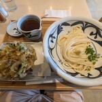 讃岐うどん みやの家 - きのこかき揚げぶっかけ冷　1.5玉