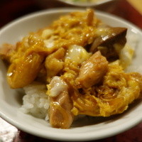 ぼたん - 出汁で作った親子丼