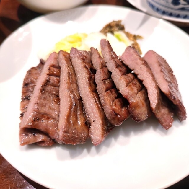 『遅めの朝ごはんに牛たん焼き！』by パンダまつり : たんや 善治郎 牛たん通り店 - 仙台/牛タン [食べログ]