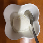 らーめん寛 - 自家製アイスクリーム