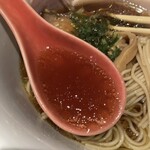 麺道麒麟児 - スープ