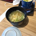 スシとテンぷら もがな - お味噌汁