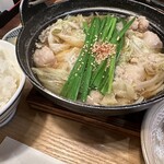 Yoshiyoshitei - もつ鍋定食