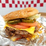 FIVE GUYS - Little Cheeseburger