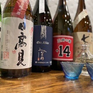 ビールや焼酎の他、厳選した日本酒やウィスキーもございます