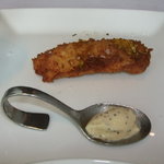 穴子のフリットとマスタードのジェラート　ちょっぴりスパイシー