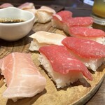 Shurasuko Nikuzushi Chizu Koshitsu Dainingu Monte Mito - 肉寿司&肉てまり寿司の盛り合わせ(食べ放題)
