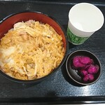 九州 鳥若丸 - こだわり玉子の特選親子丼・しば漬け