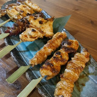 Made with Yamagata cherry chicken ◆ Delicious plump and juicy Yakitori (grilled chicken skewers)!
