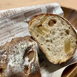 メゾン ムラタ - しょうがとレーズンのカンパーニュ ¥400