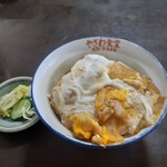 Yagiwa Shiyokudou - カツ丼(400円)