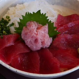 江釣子屋 - 料理写真:鉄火丼