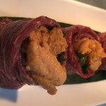 Raw sea urchin horse roll