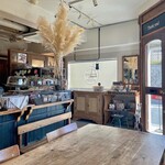 スウィンギング バード キッチン - 内観