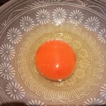 Takoya Sankumi - 龍のたまごはオレンジ色の黄身がぷっくり濃厚！風味が豊かでコク深く栄養豊富なブランド卵を、甘い卵黄と醤油で無限TKGに