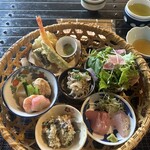 古民家で昼ごはん梅里 - 