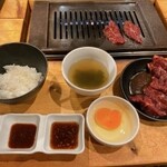 焼肉ホルモン オンザライス - 