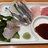 Sushiya No Yamahachi - 真鯛（左端）、ゴマアラ（右から2番目）