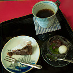 「黒豆と･･･ランチ」のデザートは2種盛。