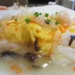 Kenkou Chuuka Seiren - 海鮮と玉子の塩炒めアップ