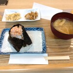 Edo Musubi - 小鉢とお味噌汁