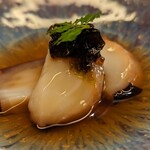 焼とり 熟成魚 木崎 - ３週間熟成させて、低温調理された蛸。海苔の佃煮と木の芽が凄く合う