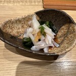Sushi dokoro mammatennouji ando hanare - お通しのイカ