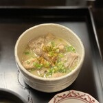 よし町 - ⑬サービスのモツ煮