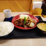 かつや - 牛バラ焼きとロースカツの合い盛り定食979円