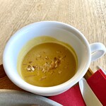 ドンシー 亜細亜香辛料理店 - 共通のカボチャスープ