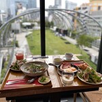 ドンシー 亜細亜香辛料理店 - それぞれ好きなものを