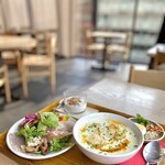 ドンシー 亜細亜香辛料理店 - シェントウジャン