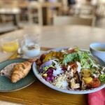 ドンシー 亜細亜香辛料理店 - 幸せなサラダでした。