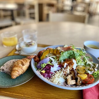 ドンシー 亜細亜香辛料理店_0