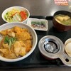 Nakau - とろたま親子丼とサラダ味噌汁セット