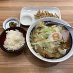 Hachiban Ramen - Aセット