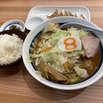 Hachiban Ramen - Aセット