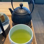 茶庭 然花抄院 - 日本茶より玄米茶を選択（単品注文は880円）