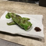 焼き鳥 うま中 - 万願寺とうがらし