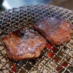 炭火焼肉ホルモンさわいし - 