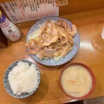 檍食堂 蒲田東口店 - 豚バラしょうが焼き定食