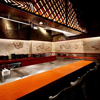 Teppan-yaki area on the 1st floor