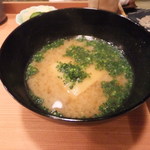 車力門 ちゃわんぶ - 油揚げと葱の味噌汁