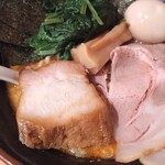 麺の極 はなみち - 得・味噌ら～麺（アップ）