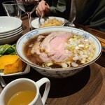 シュングルマン - シュングル麺（シャーシュー4）