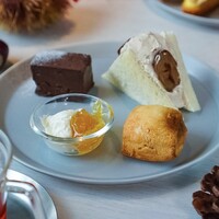 TOOTH TOOTH GARDEN RESTAURANT - 