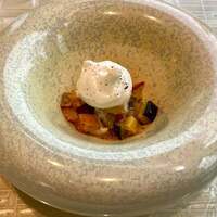 ベージュ アラン・デュカス 東京 - 