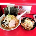 おーくら家 - 味付ネギラーメン、チャーシュー飯