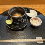 渡辺通 あなん - 土瓶蒸し。松茸もたっぷり。エビが風味、食感共に素晴らしかった。