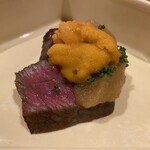 日本料理 みつわ - 栃木和牛匠ヒレ肉に北海道産雲丹のせ